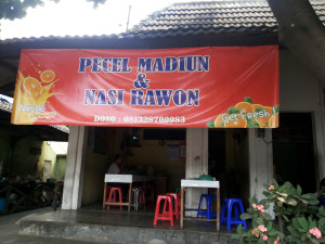 lokasi pecel mas dono