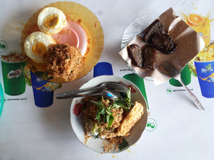 pendamping nasi pecel mas dono condong catur