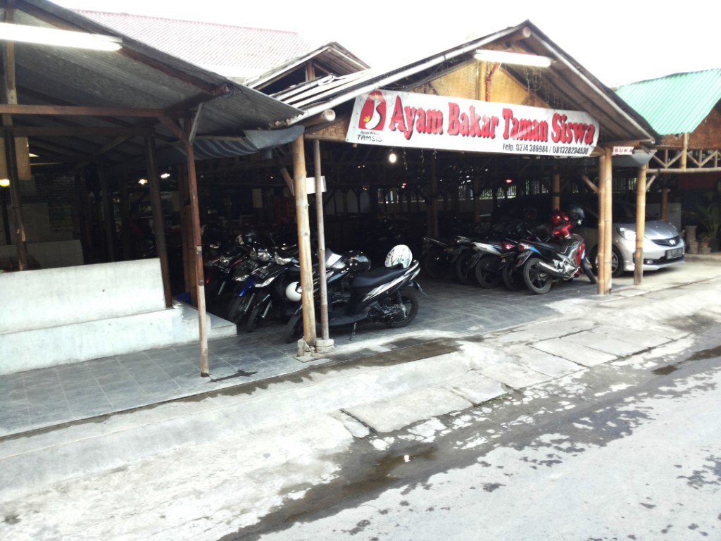 ayam bakar taman siswa yogyakarta makan keliling
