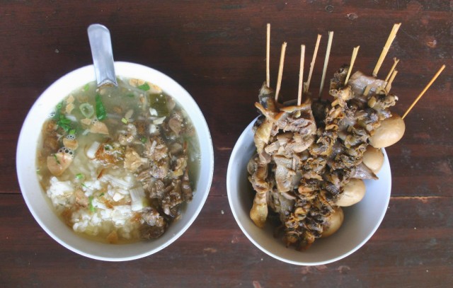 sotoayam_bu_sri_instagram soto sate kerang bu sri